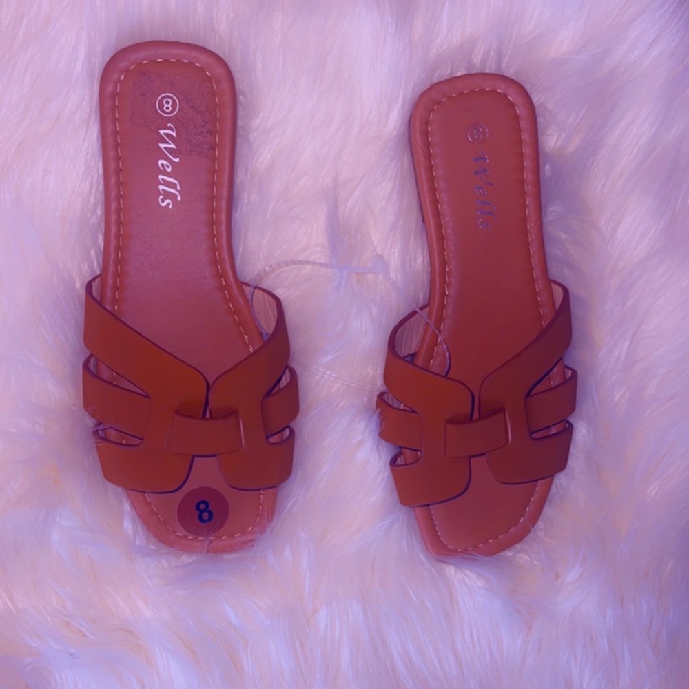 Wells brown flats Brand new